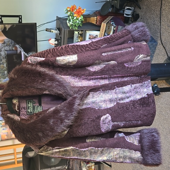 TL  Classic  Jacket Pre Loved  Rarely Been Worn Much Like New💜 - Picture 10 of 12